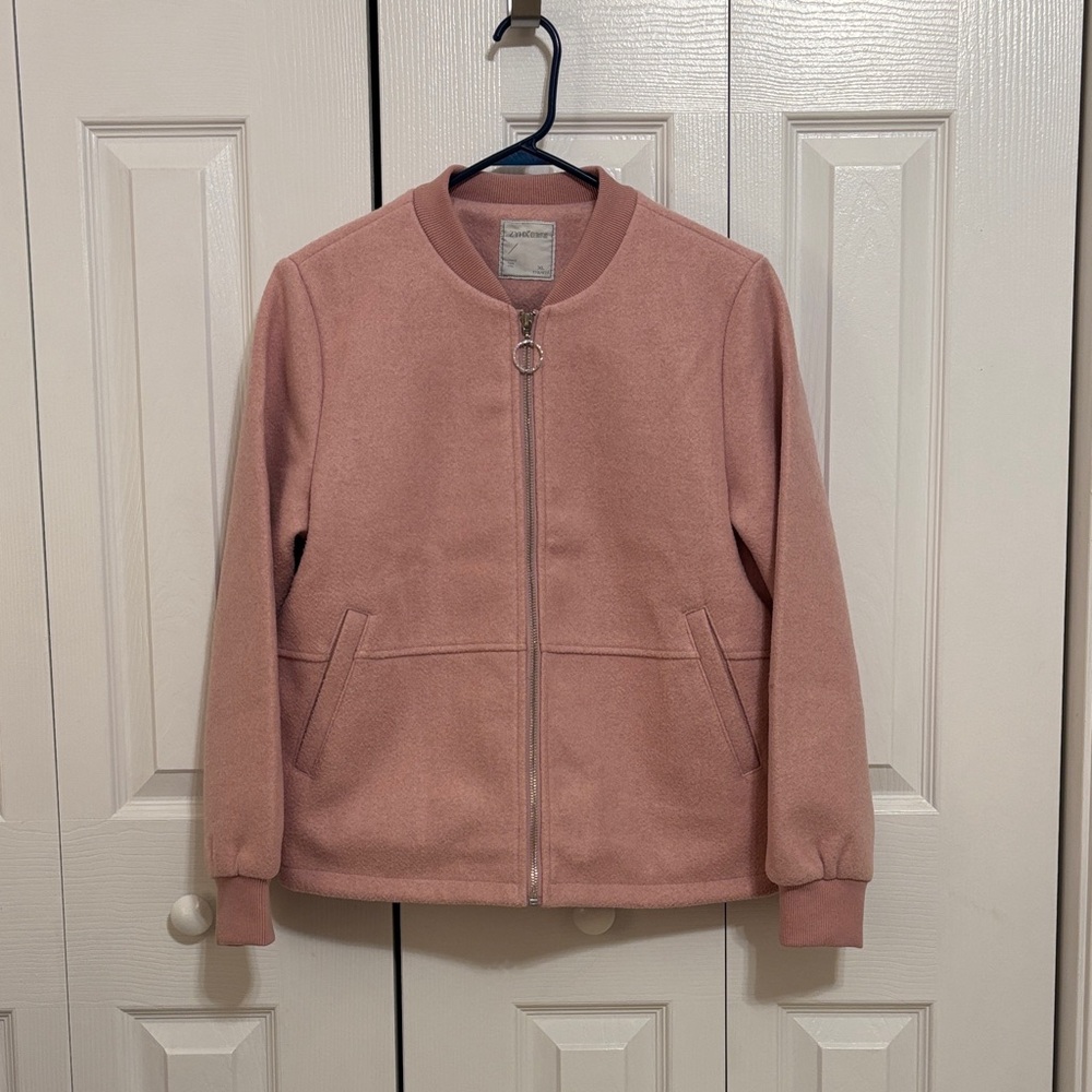 Elegant Women's Blush Bomber Jacket